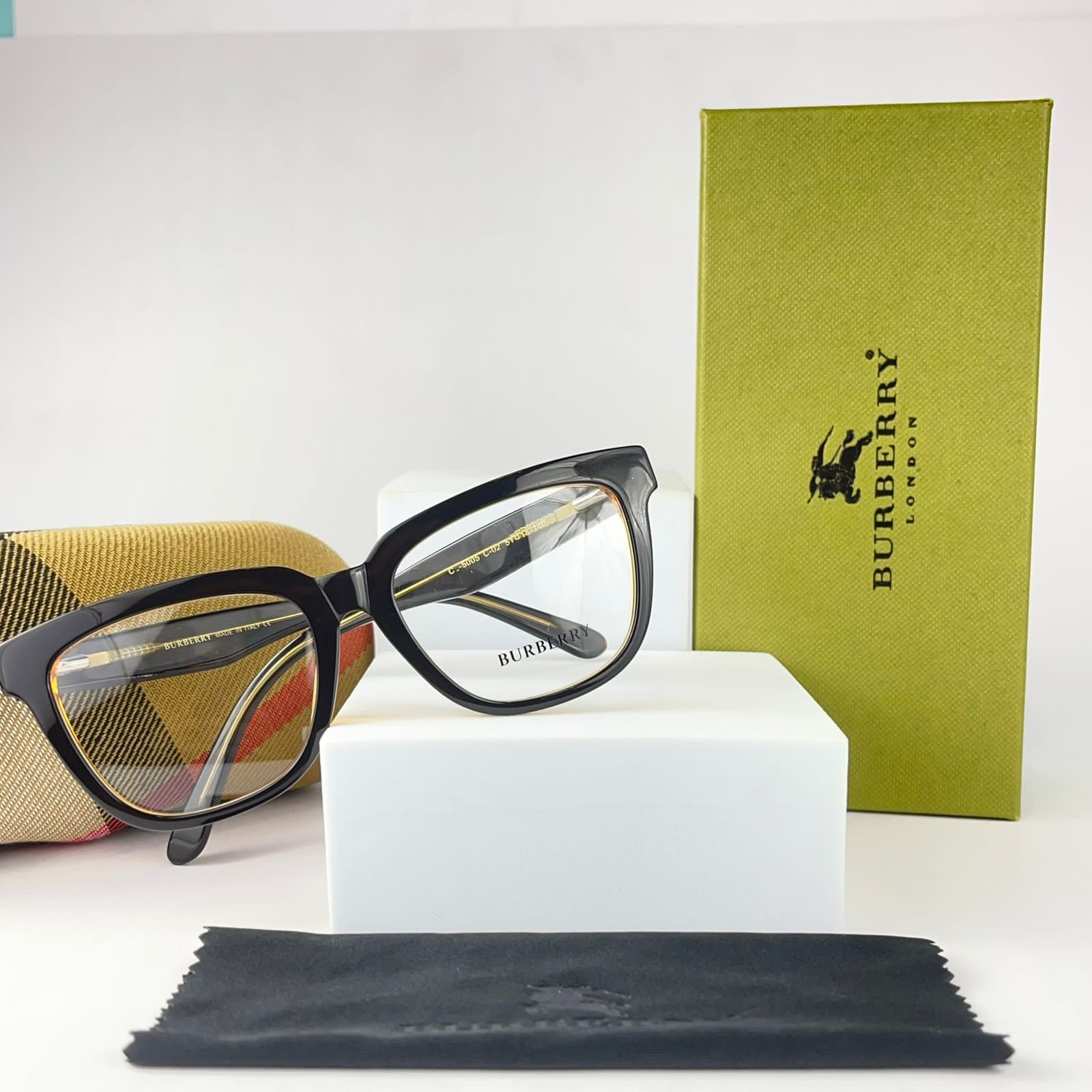 BURBERRY EYEWEAR
