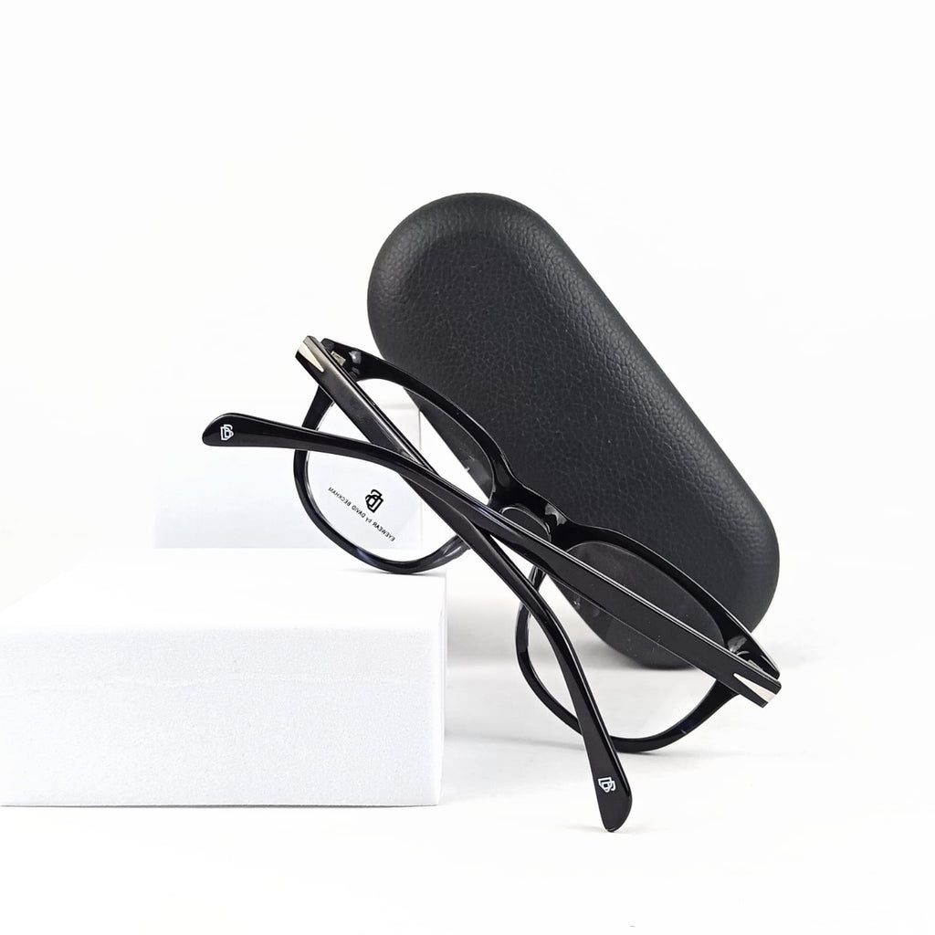 DAVID BECKHAM EYEWEAR