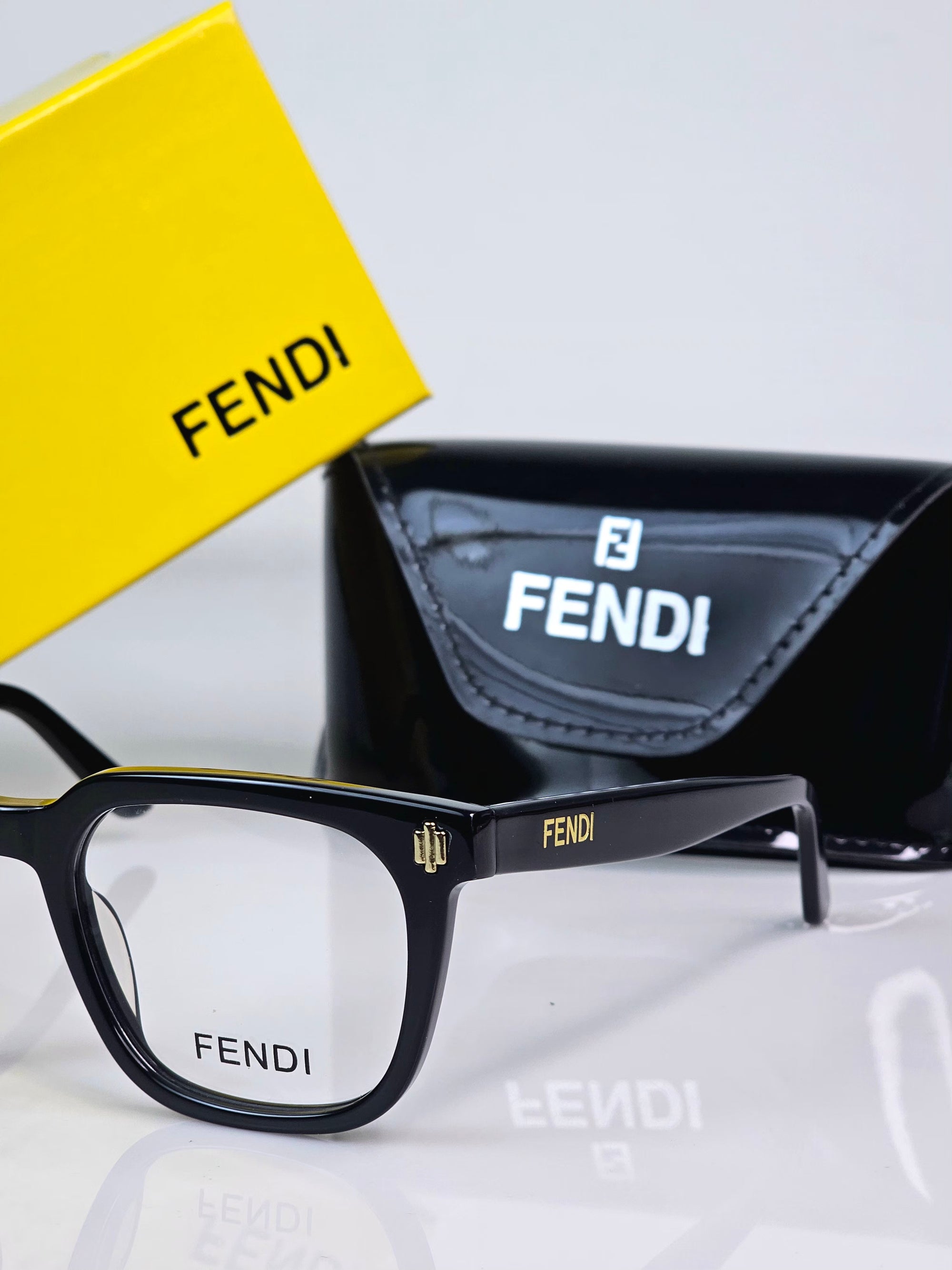 FENDI EYEWEAR