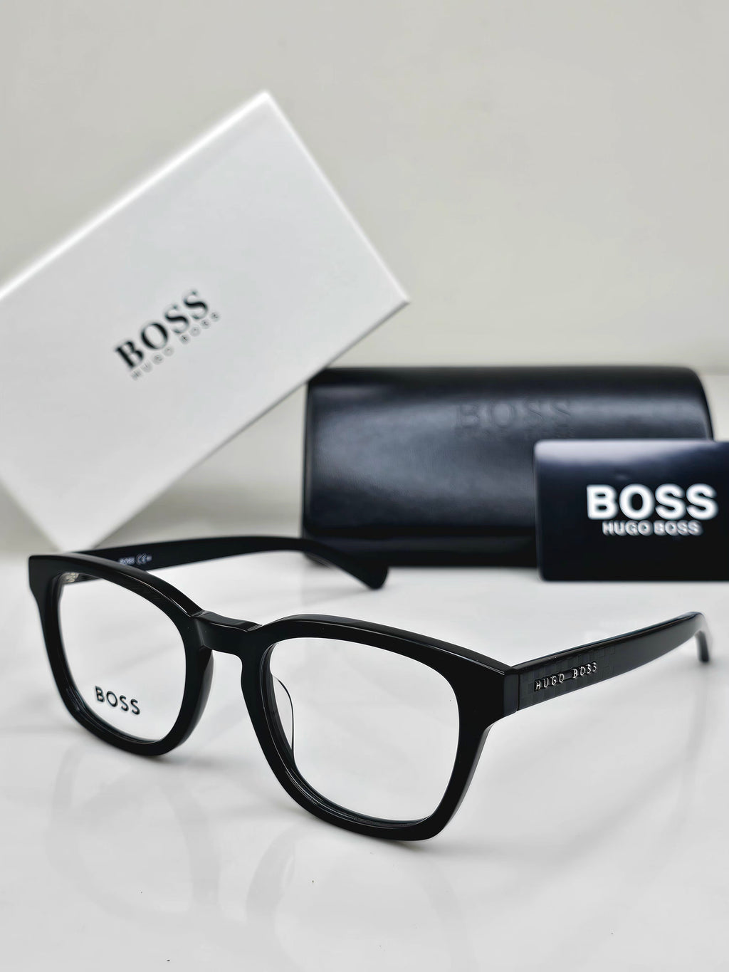 BOSS EYEWEAR