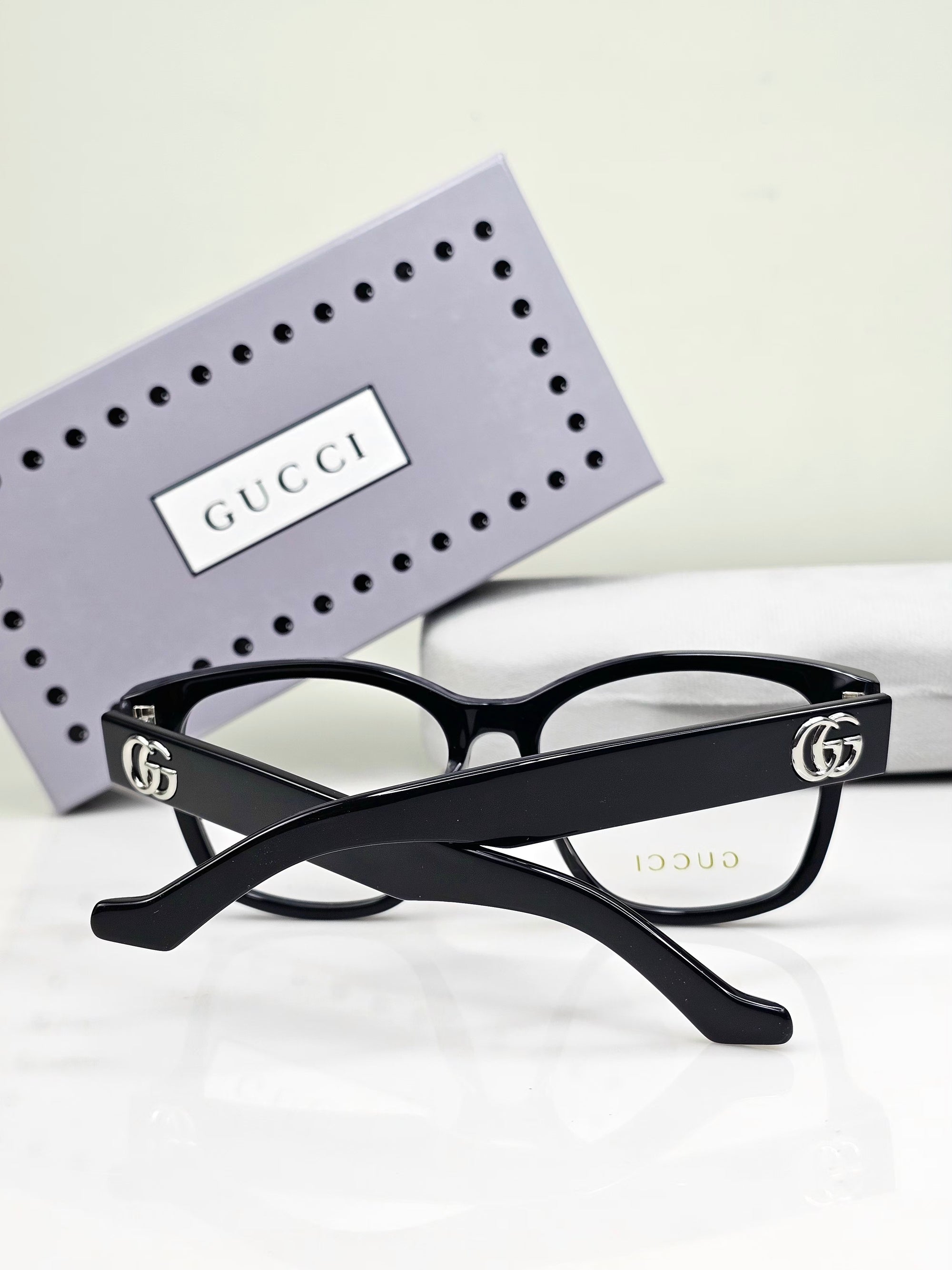 GUCI EYEWEAR