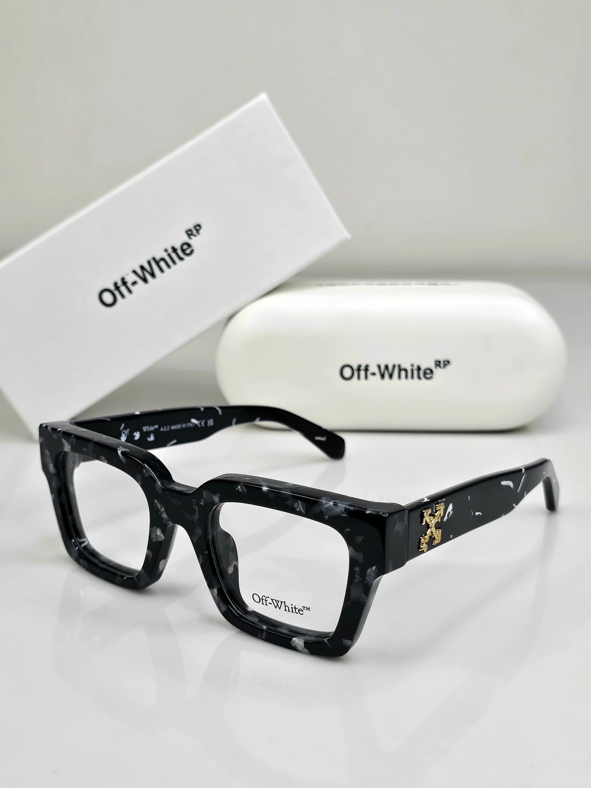 OFF WHITE LUXURY