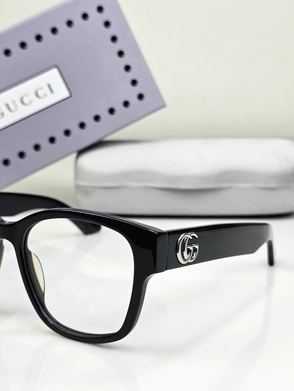 GUCI EYEWEAR