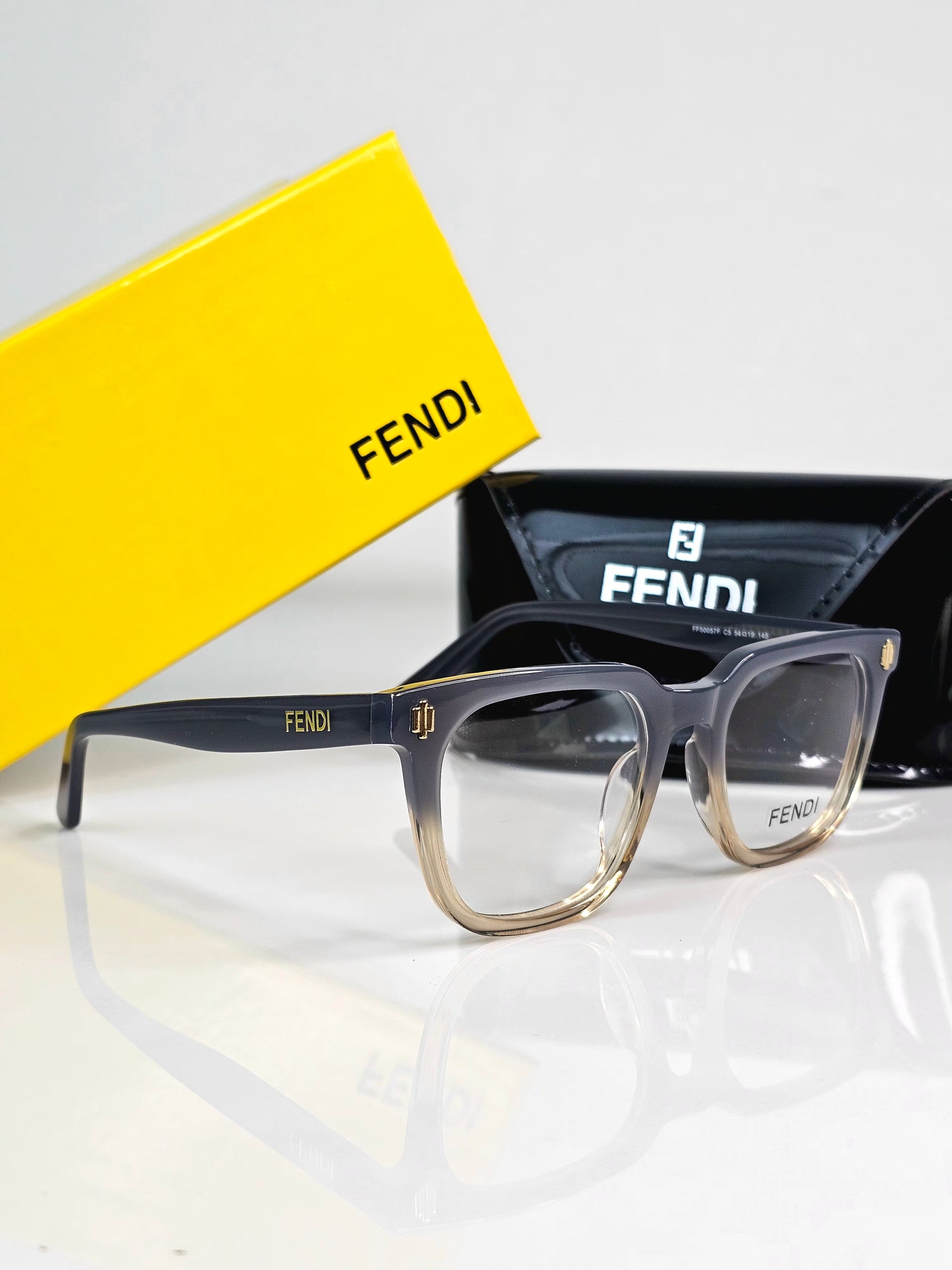 FENDI EYEWEAR