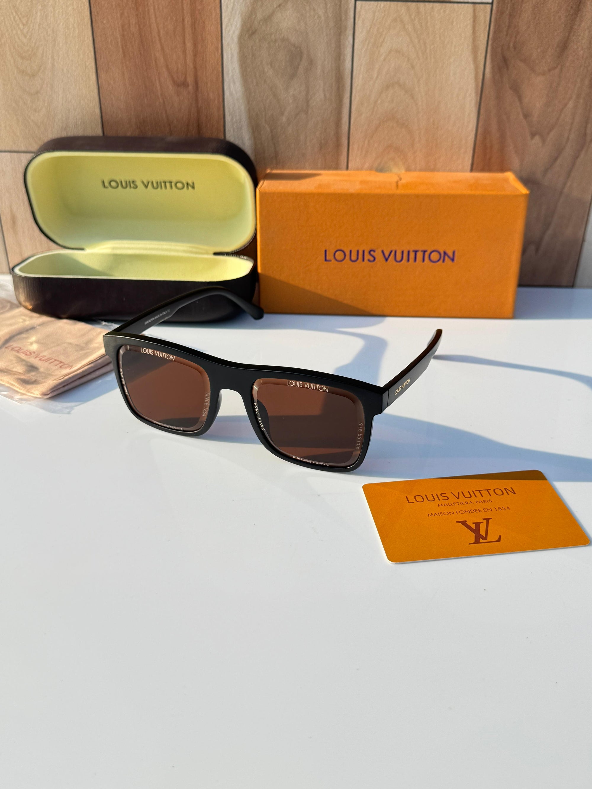 LOUIS VUITTON SUNGLASS