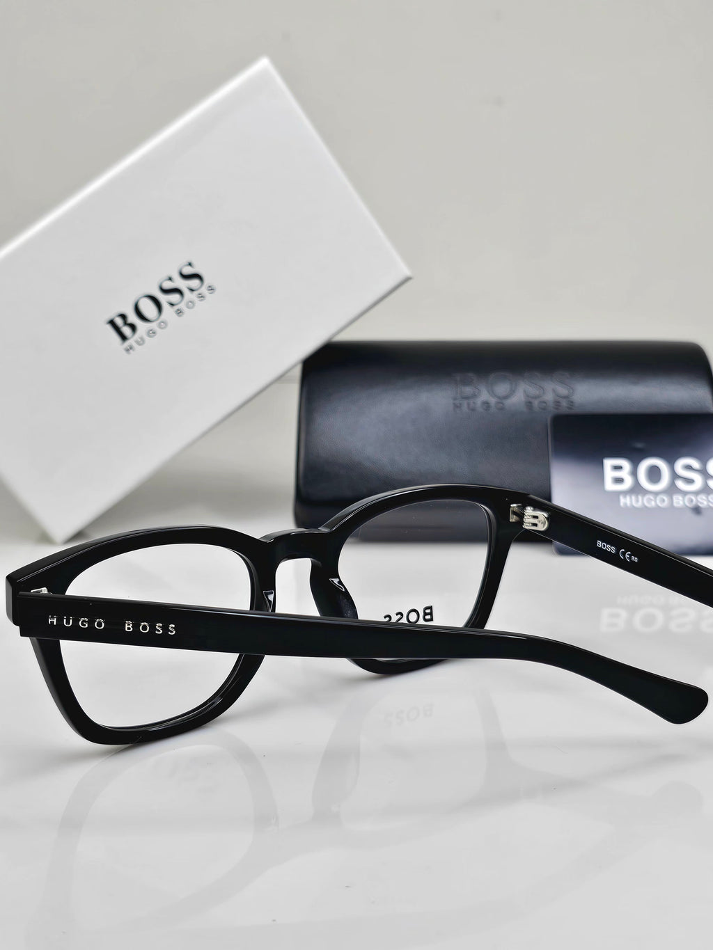 BOSS EYEWEAR
