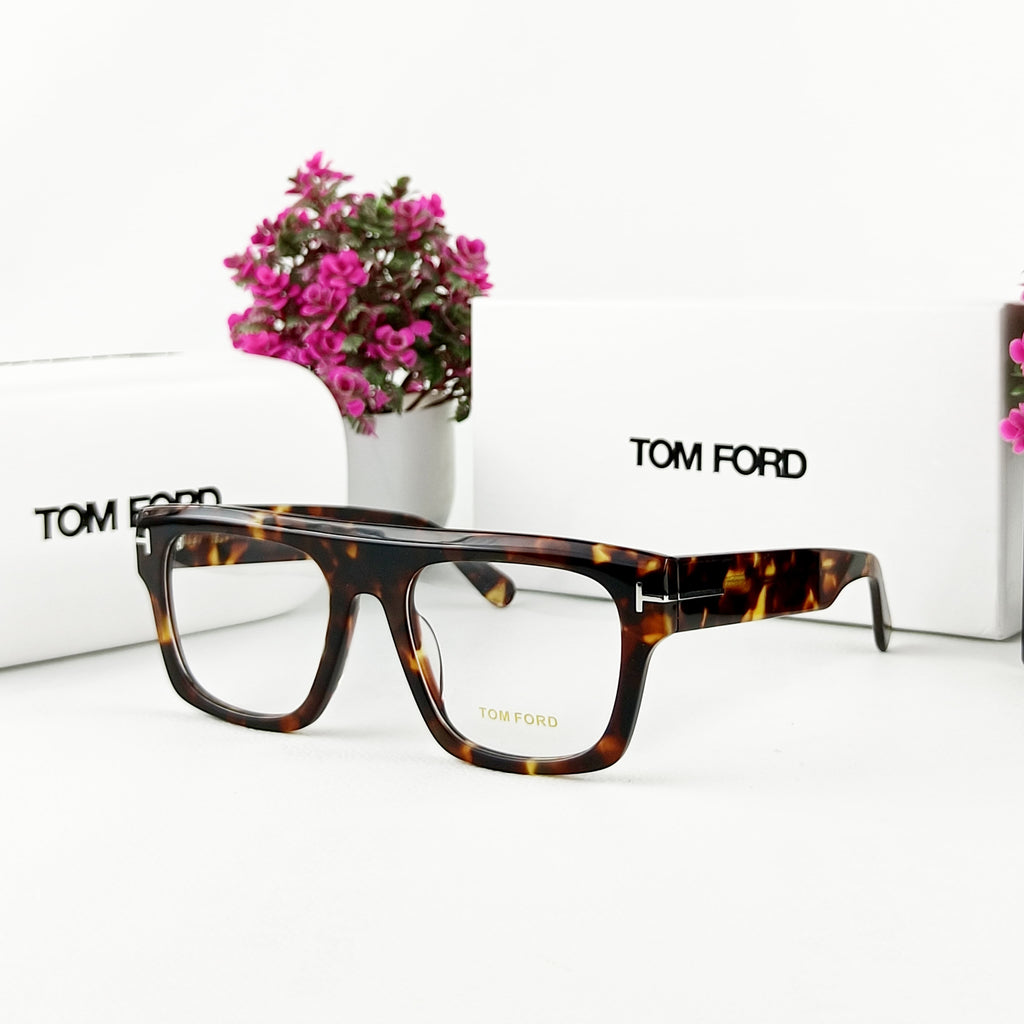 TOM FORD EYEWEAR