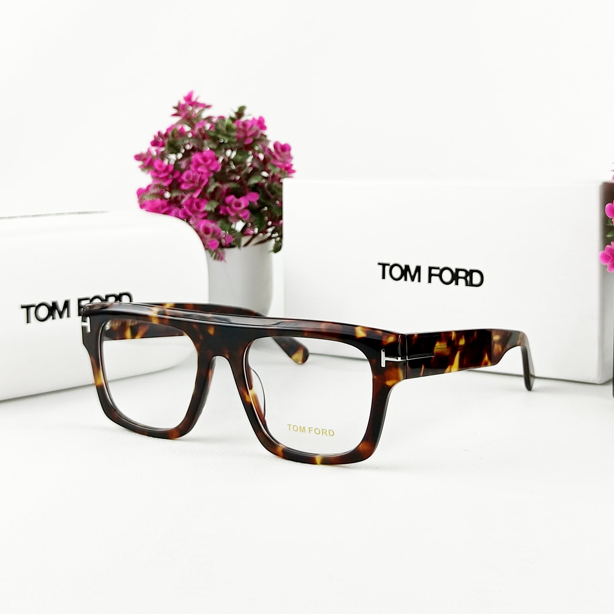 TOM FORD EYEWEAR