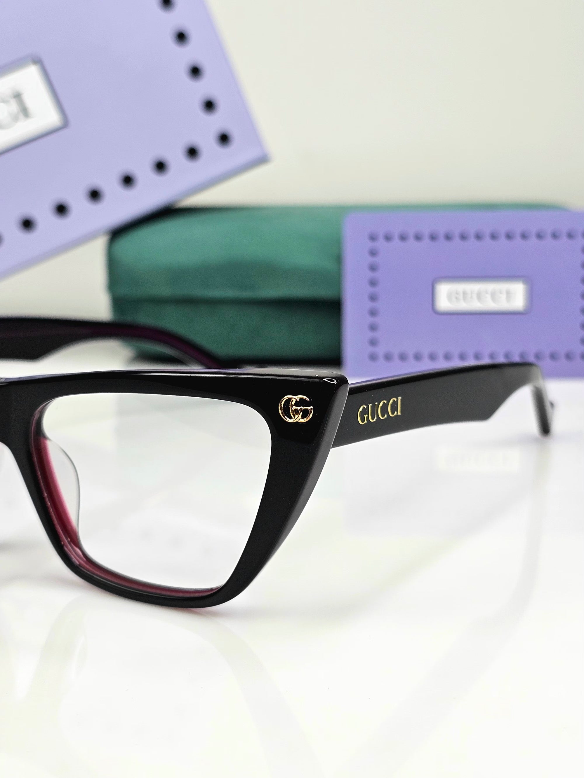 GUCCI EYEWEAR