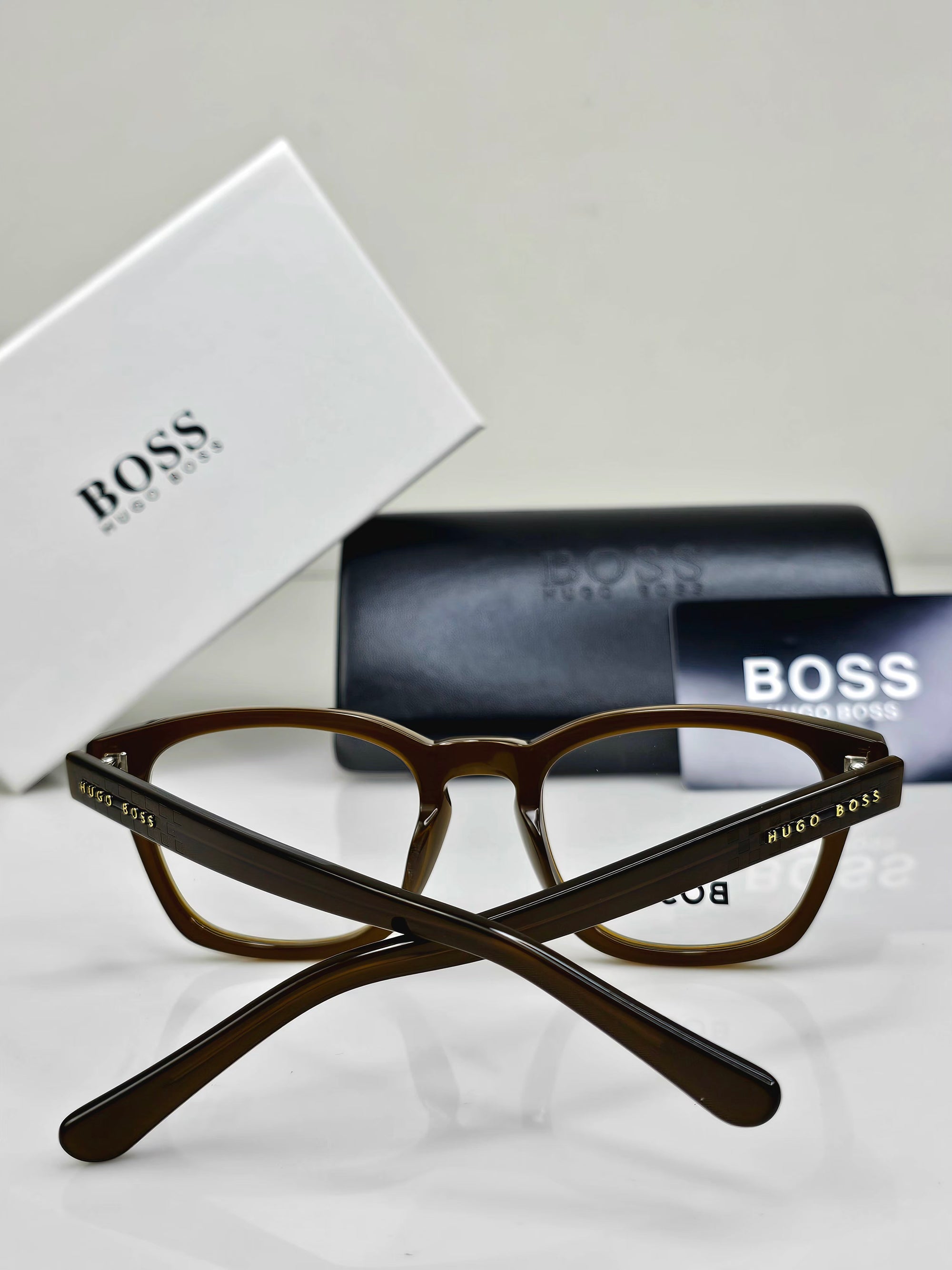 BOSS EYEWEAR