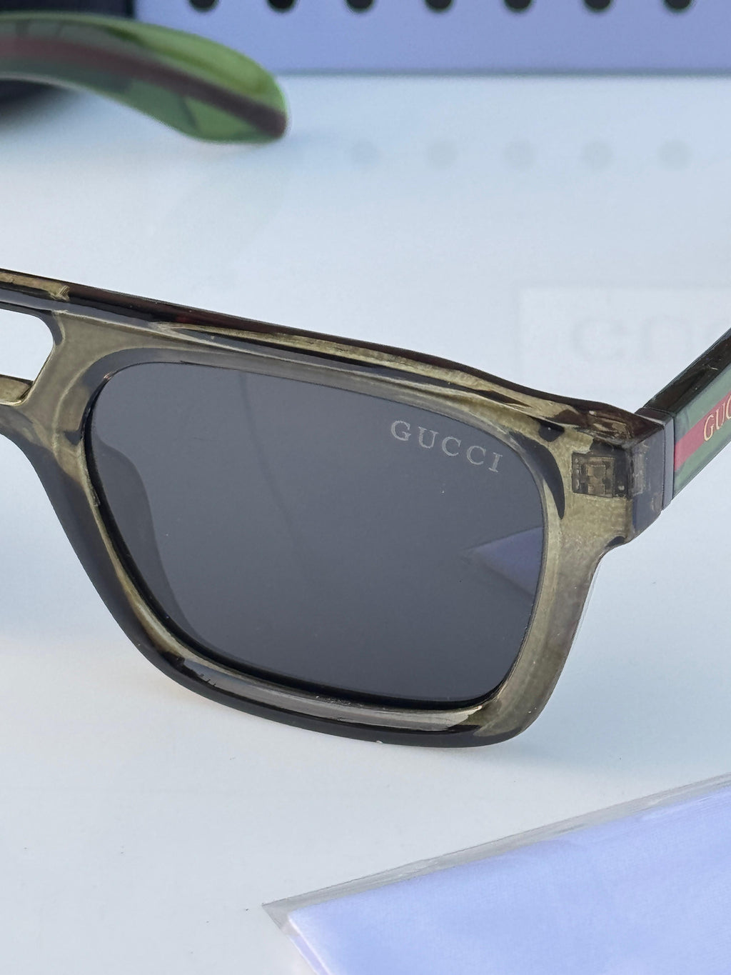 GUCCI SUNGLASSES