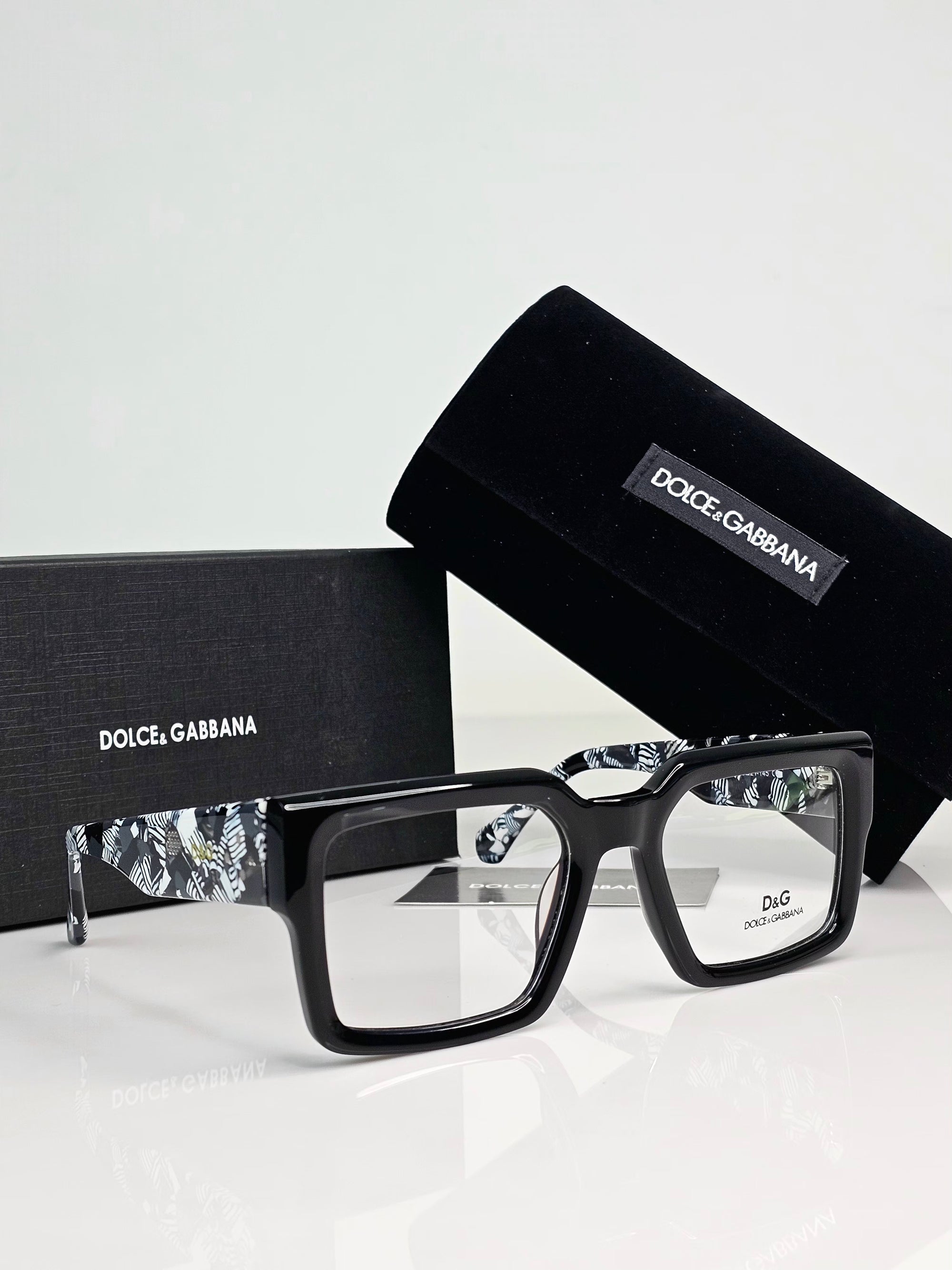D & G EYEWEAR