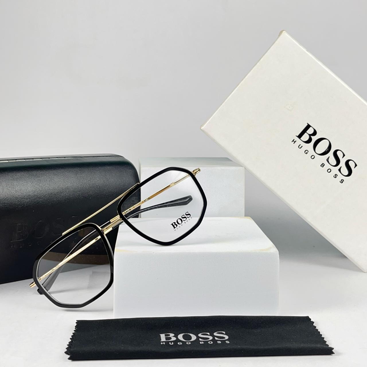 BOSS EYEWEAR