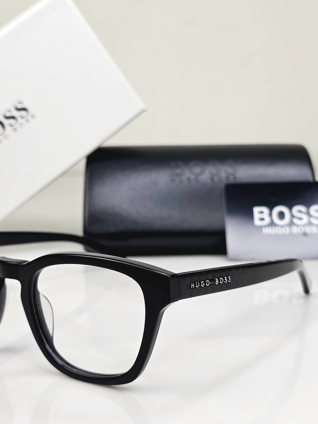 BOSS EYEWEAR