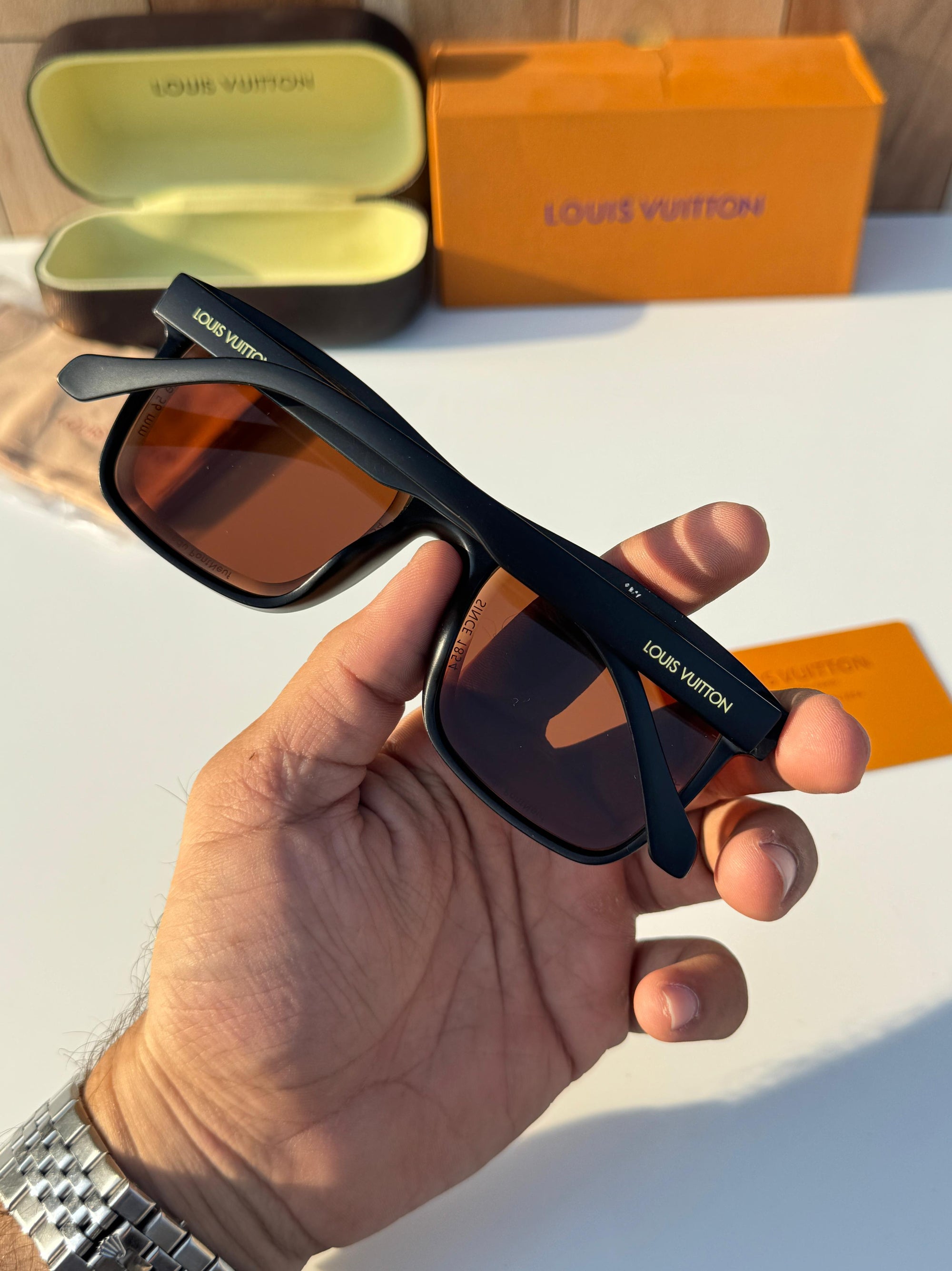 LOUIS VUITTON SUNGLASS