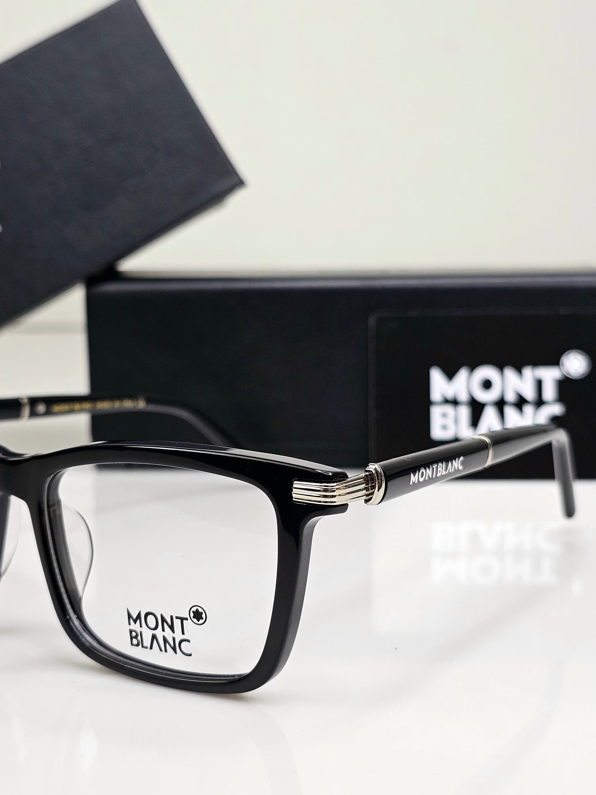 MB EYEWEAR