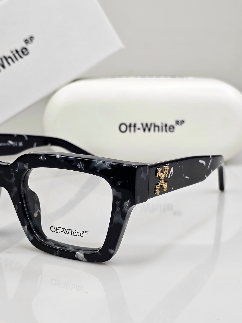OFF WHITE LUXURY