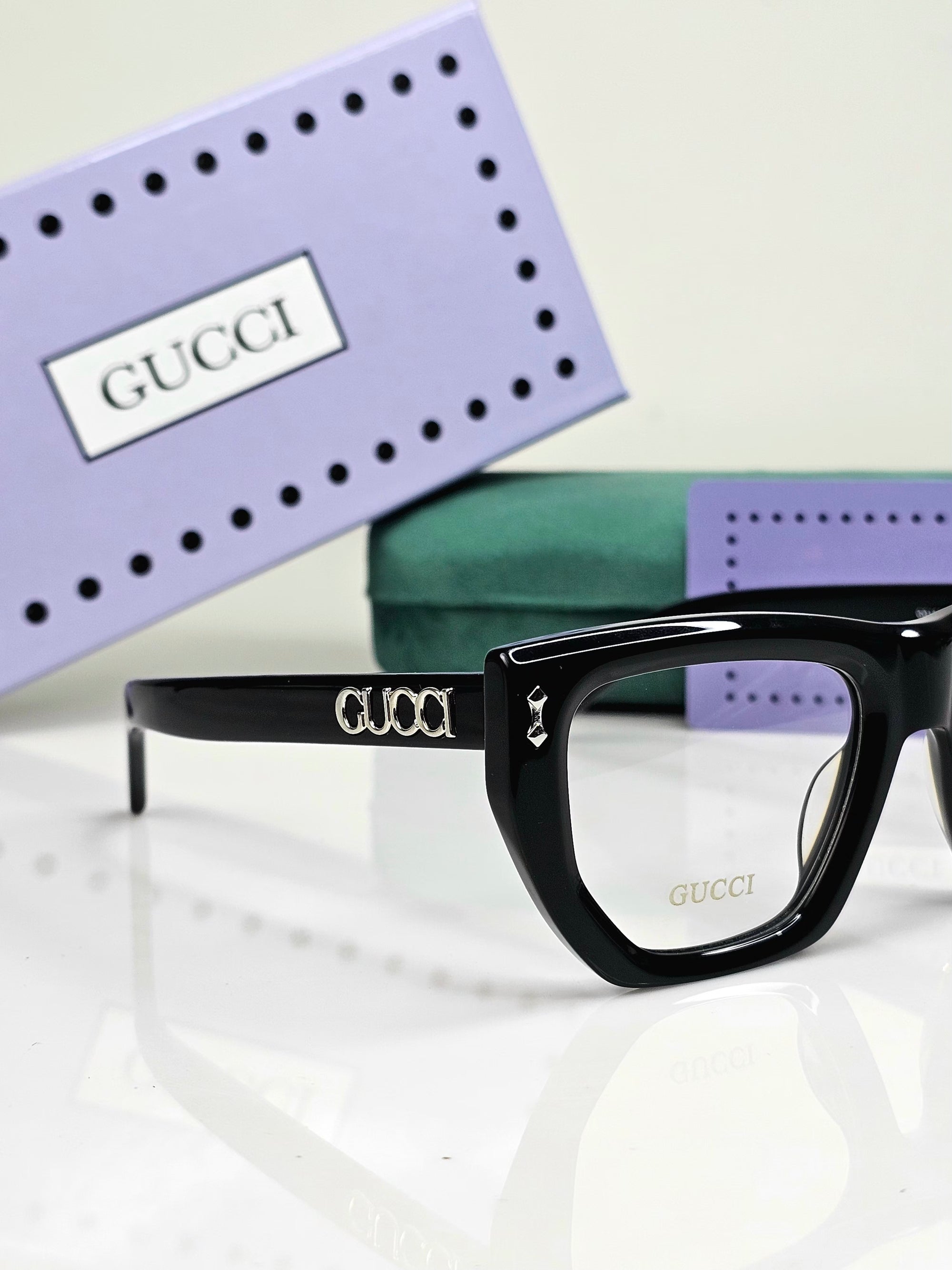 GUCCI LUXURY EYEWEAR