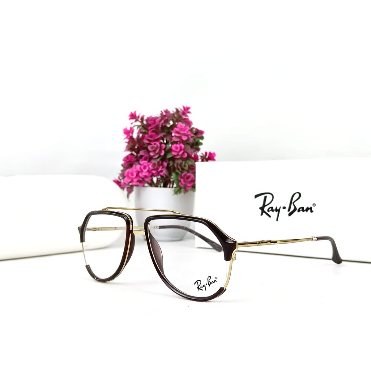 RAY BAN