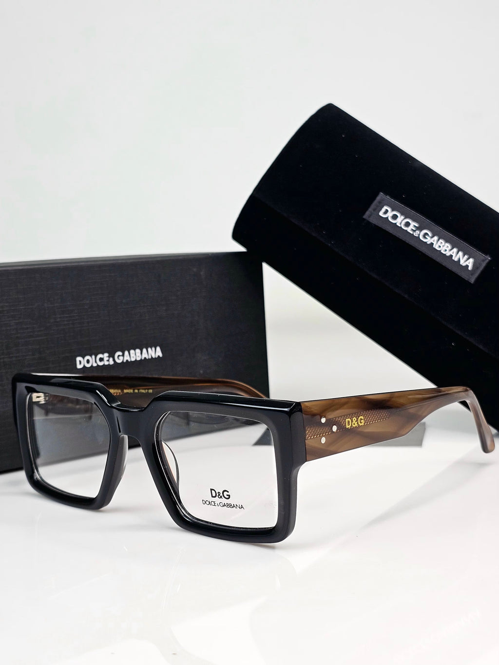 D & G EYEWEAR