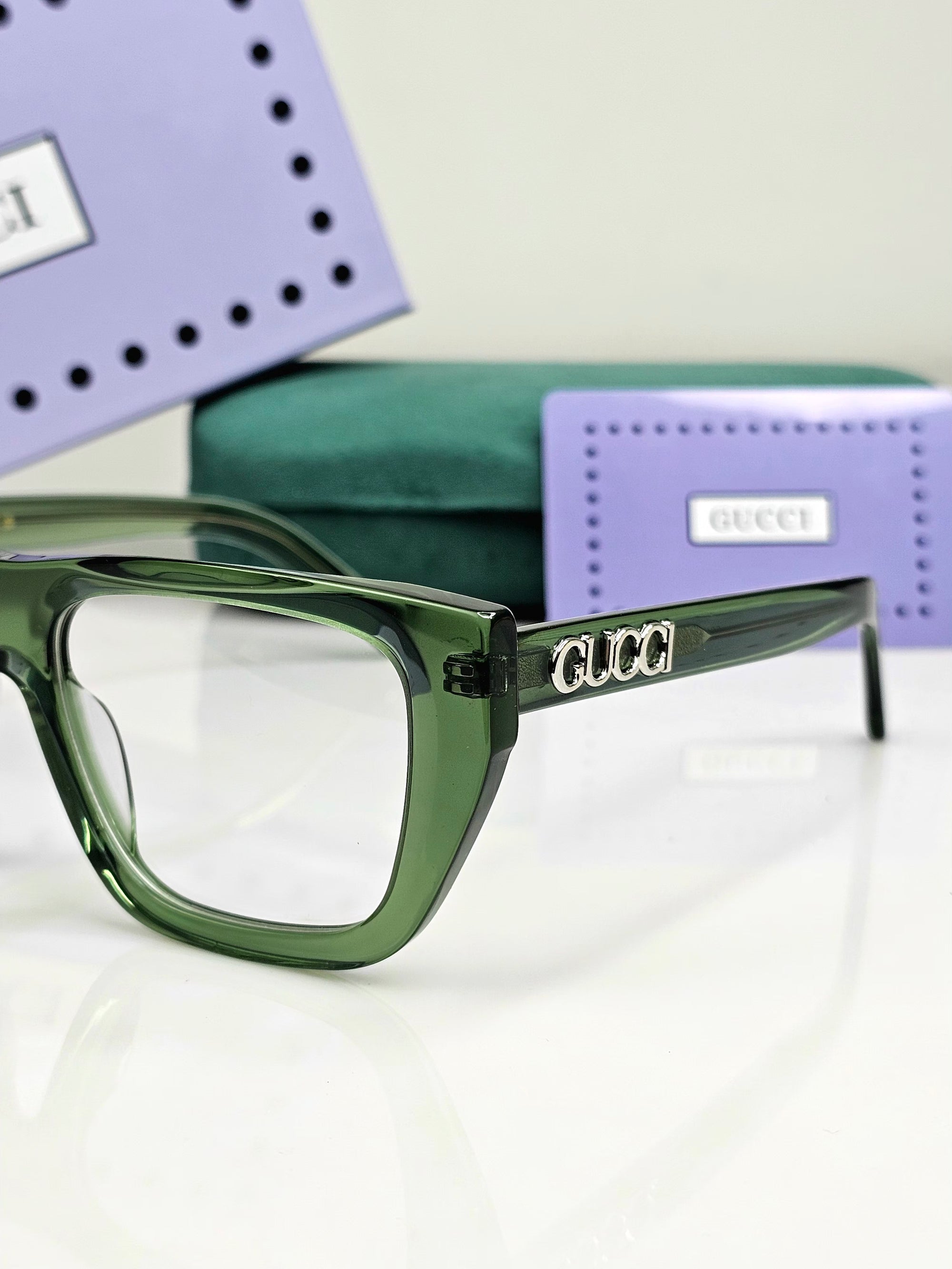 GUCCI EYEWEAR