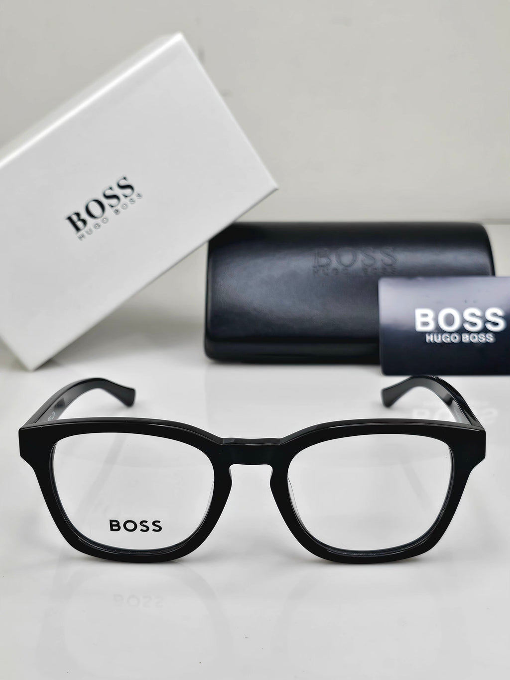 BOSS EYEWEAR
