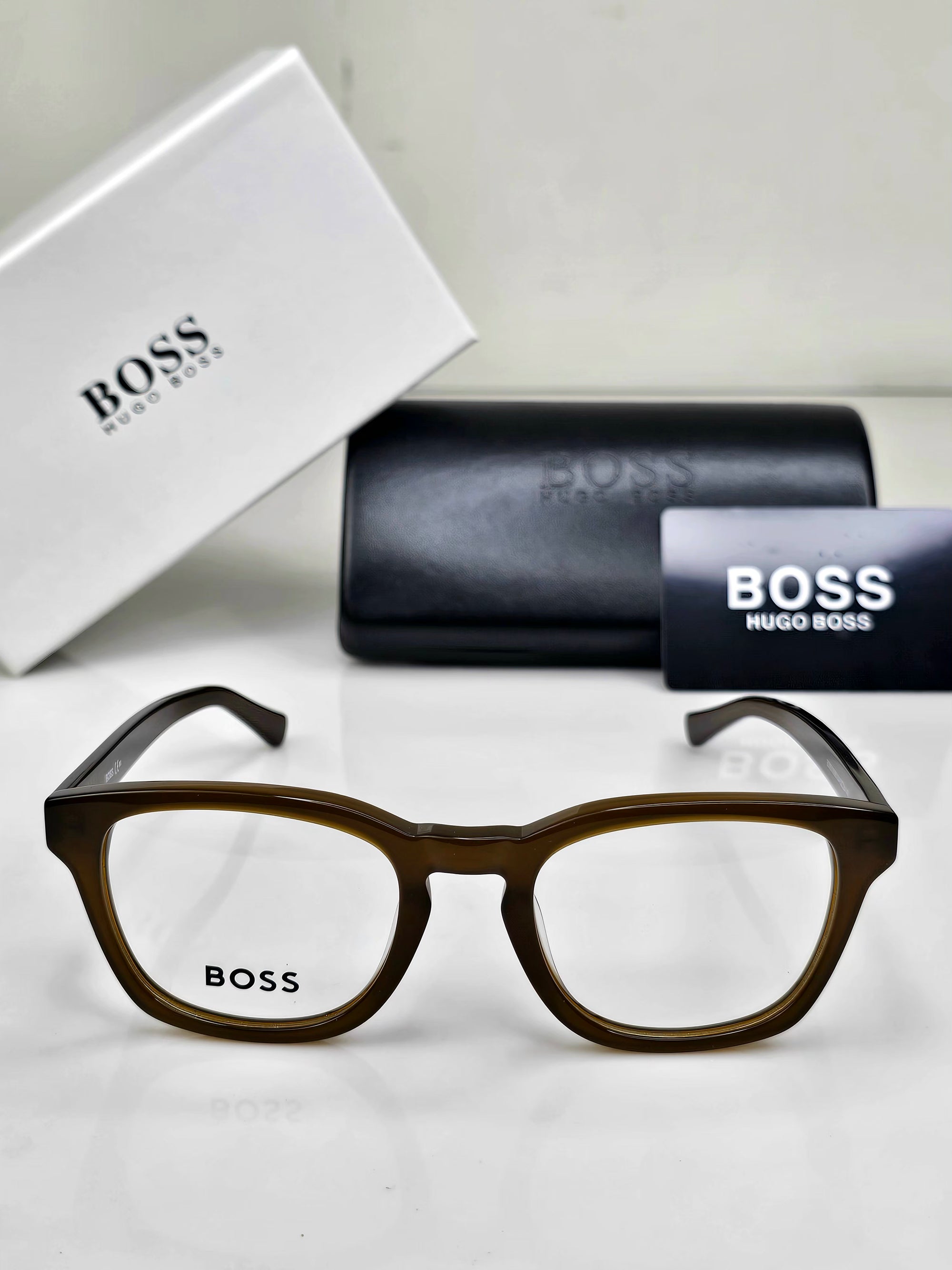BOSS EYEWEAR