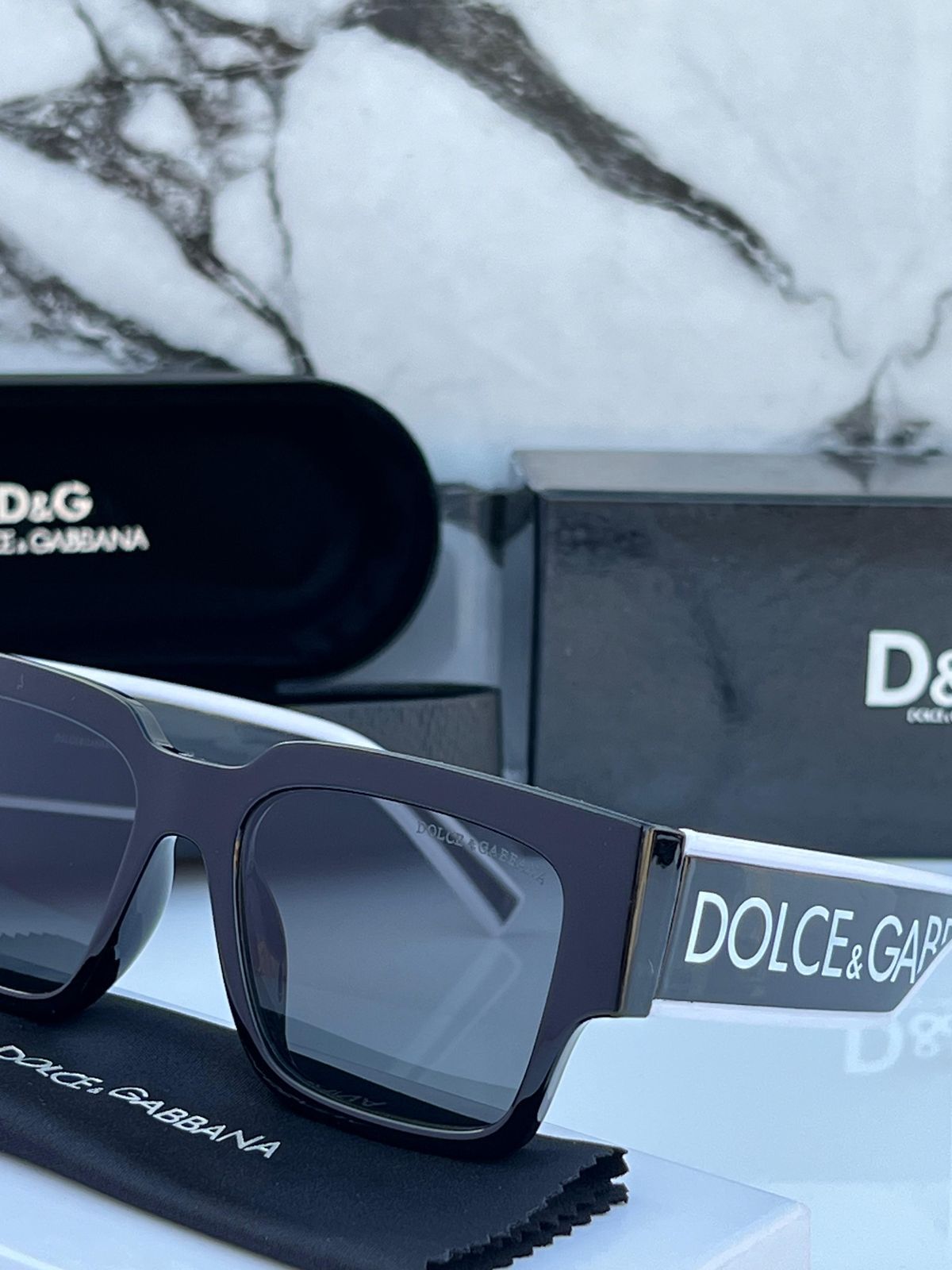 D&G SUNGLASSES