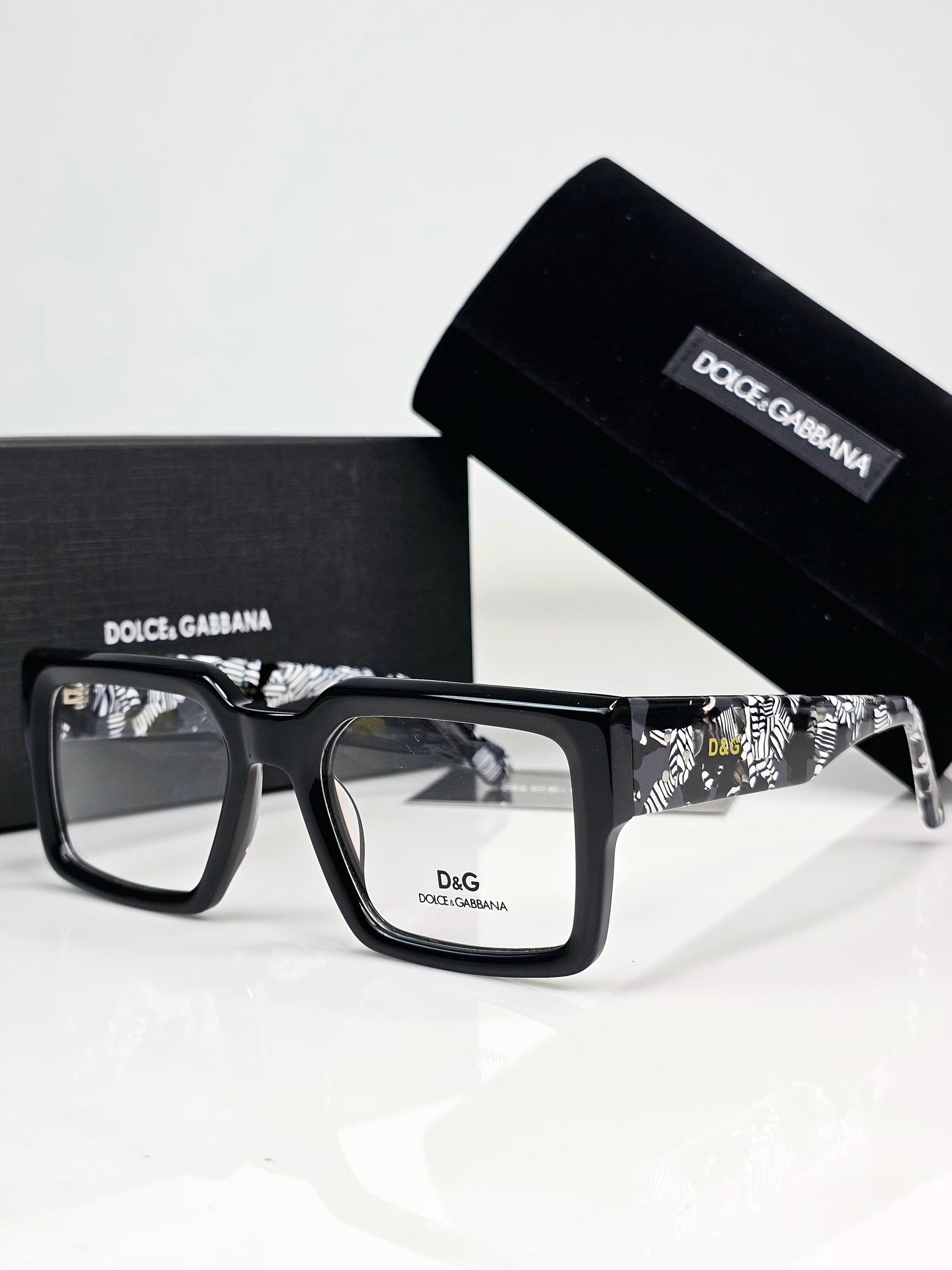 D & G EYEWEAR