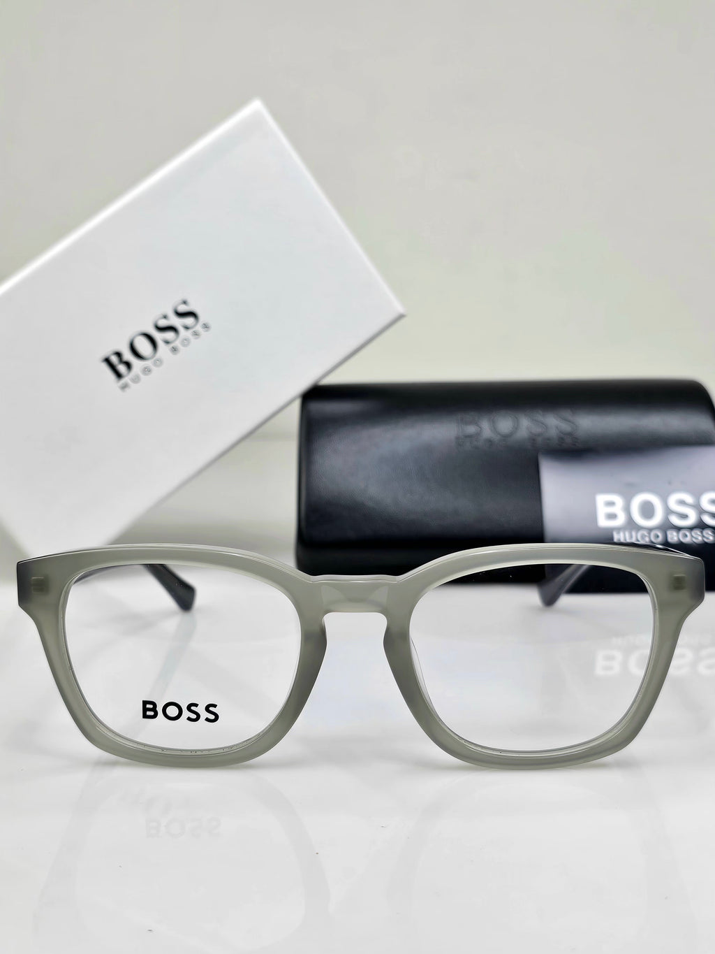 BOSS EYEWEAR