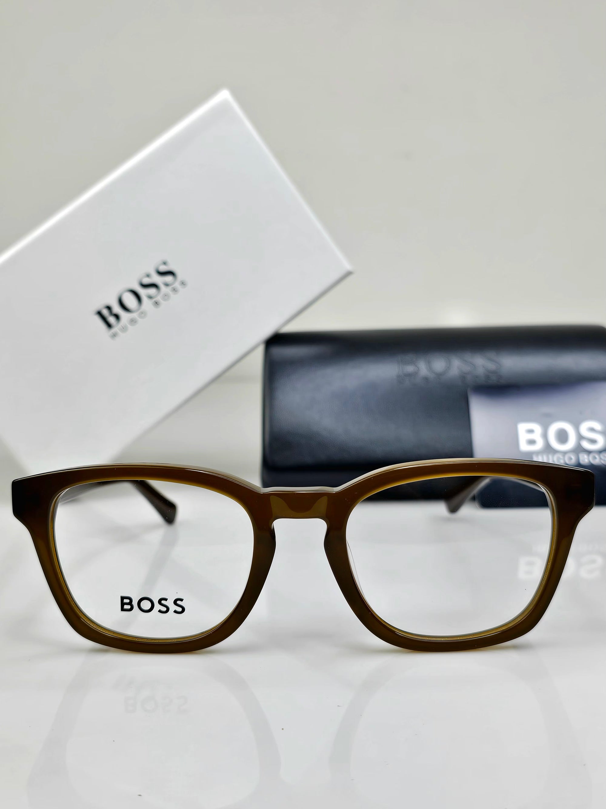 BOSS EYEWEAR