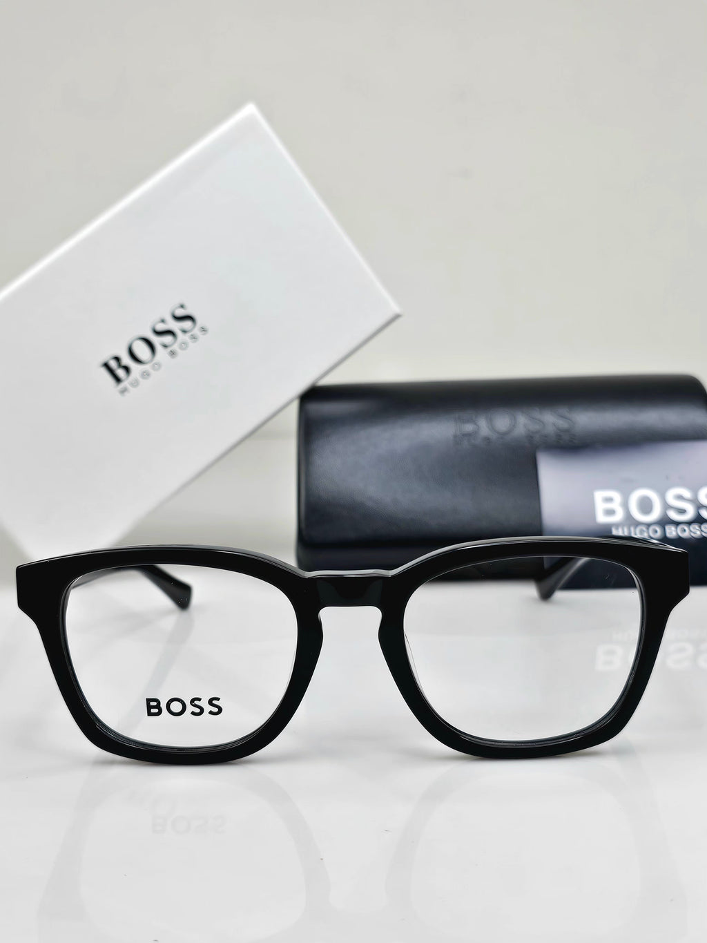 BOSS EYEWEAR
