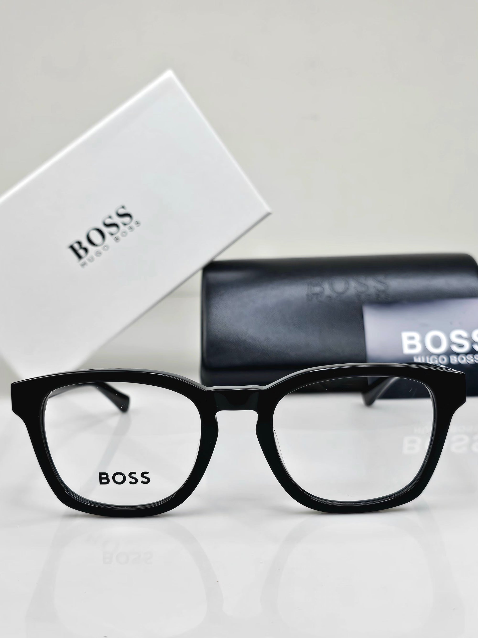 BOSS EYEWEAR