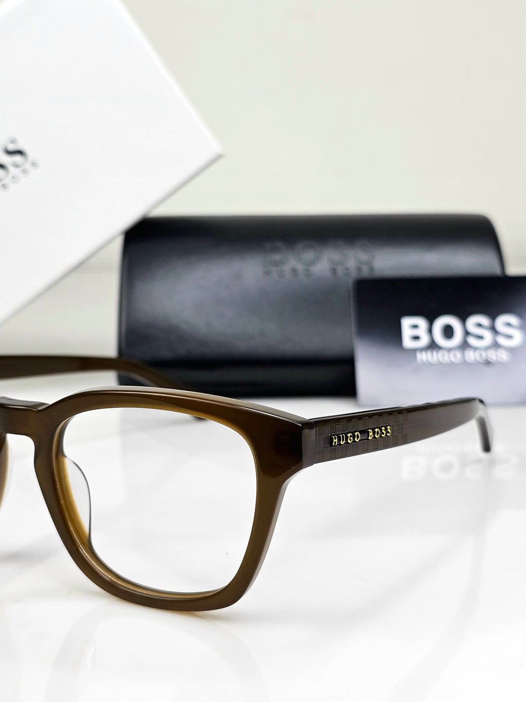 BOSS EYEWEAR