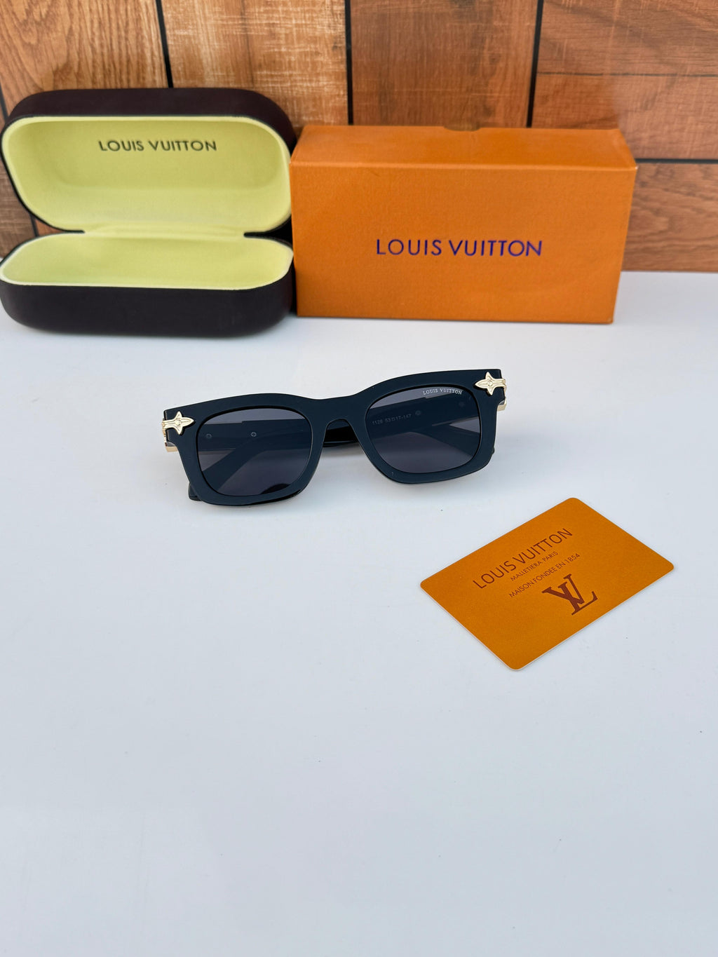 LV LUXURY SUNGLASSES