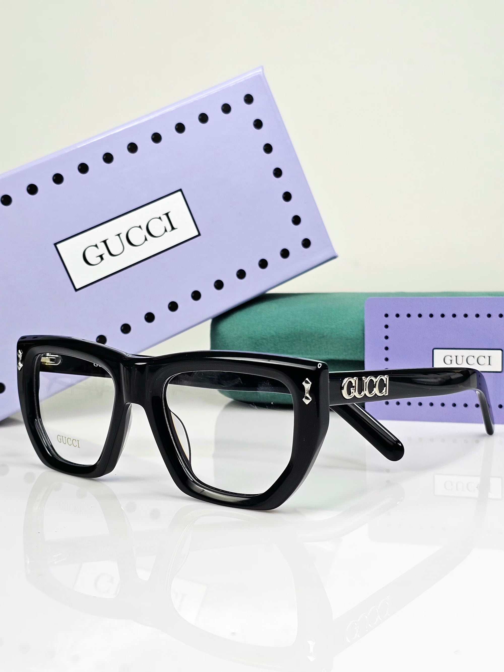 GUCCI LUXURY EYEWEAR