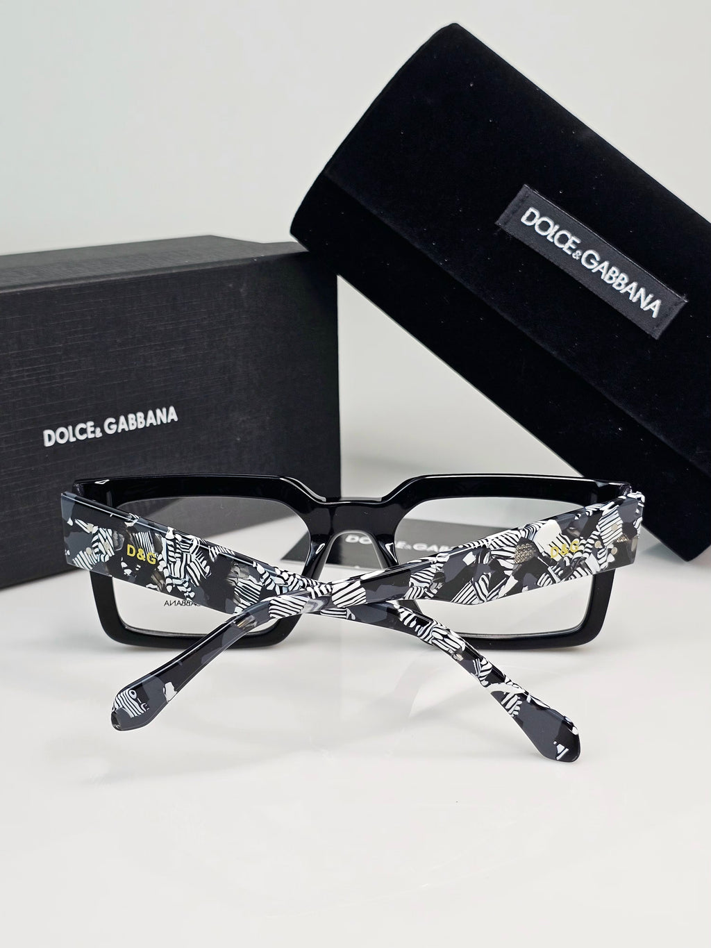 D & G EYEWEAR