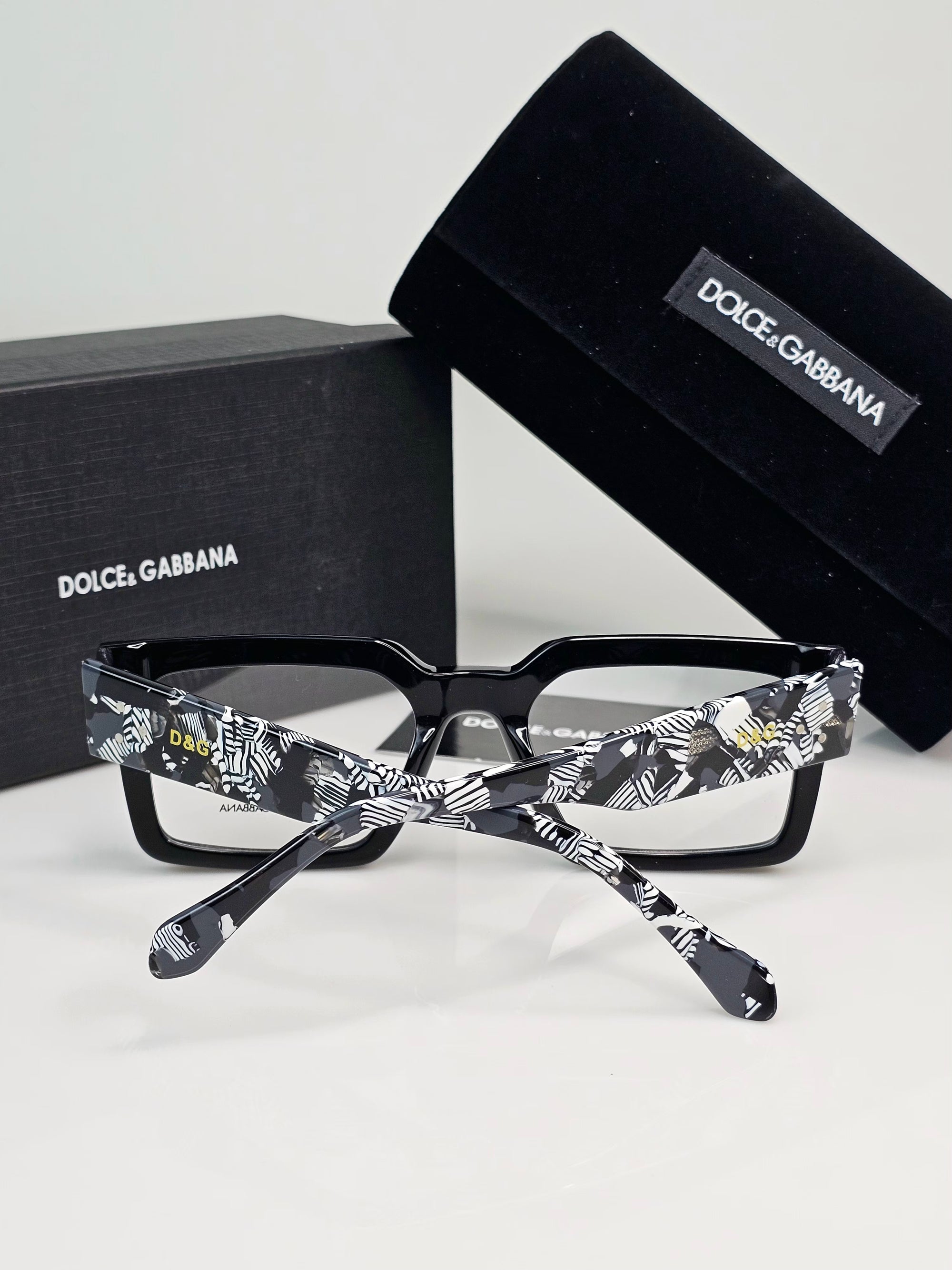 D & G EYEWEAR
