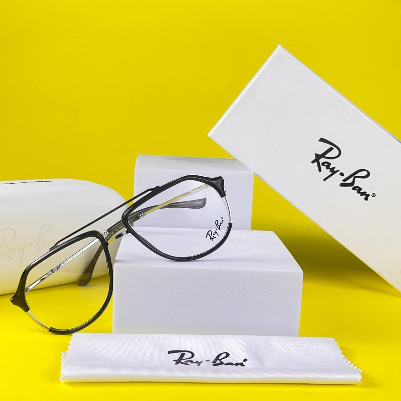 RAY BAN