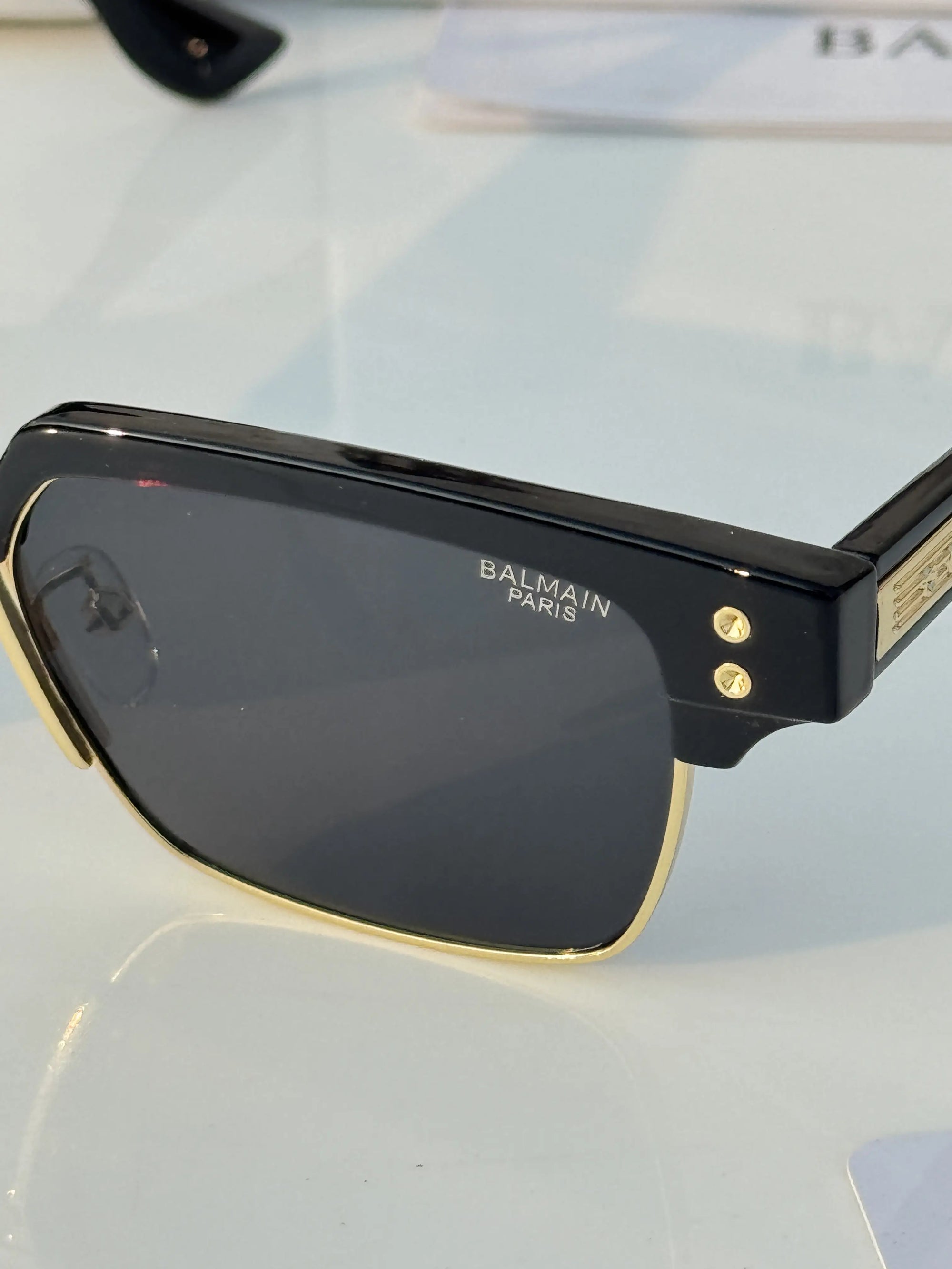 BALMAIN SUNGLASSES