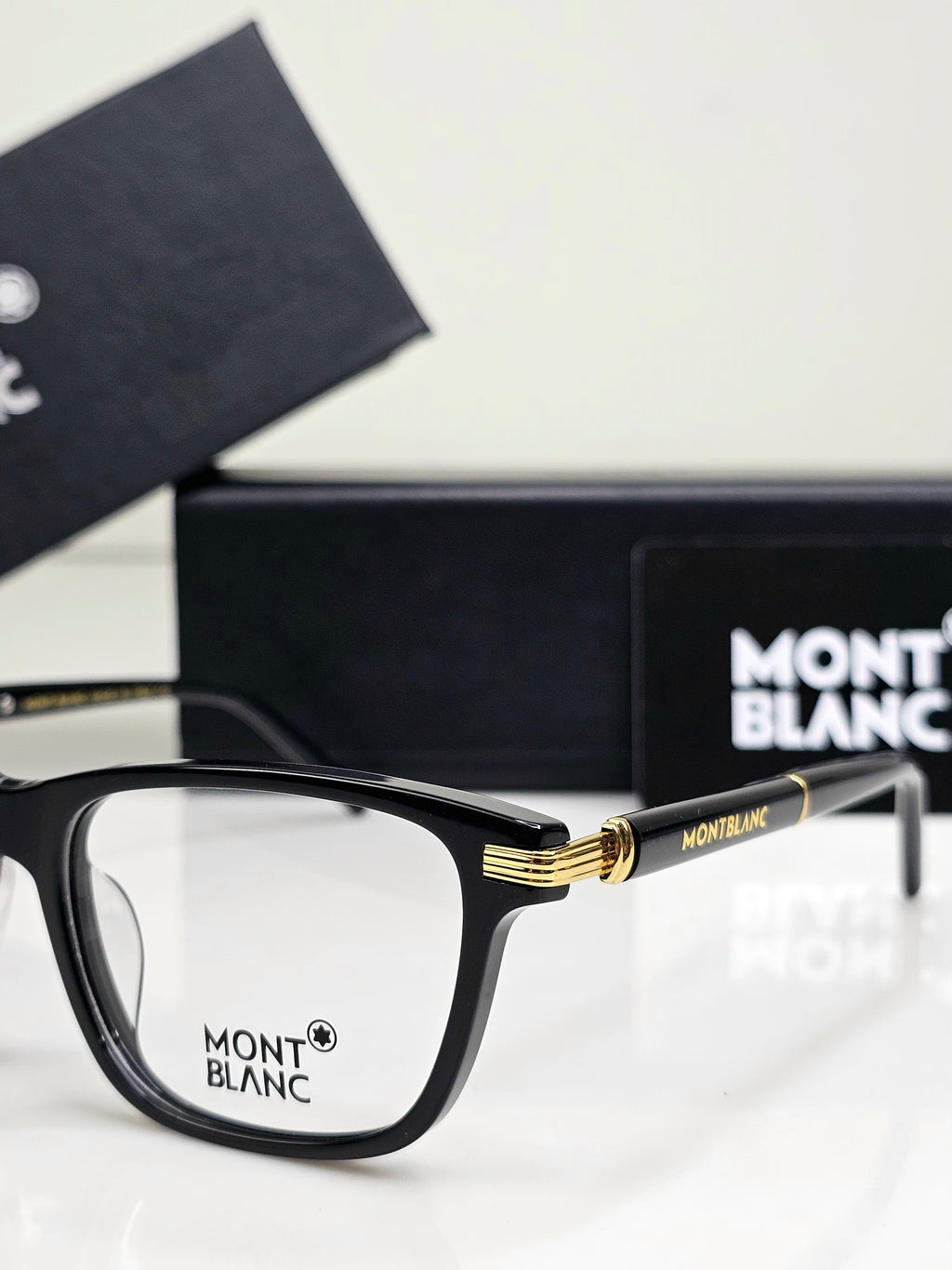 MB EYEWEAR