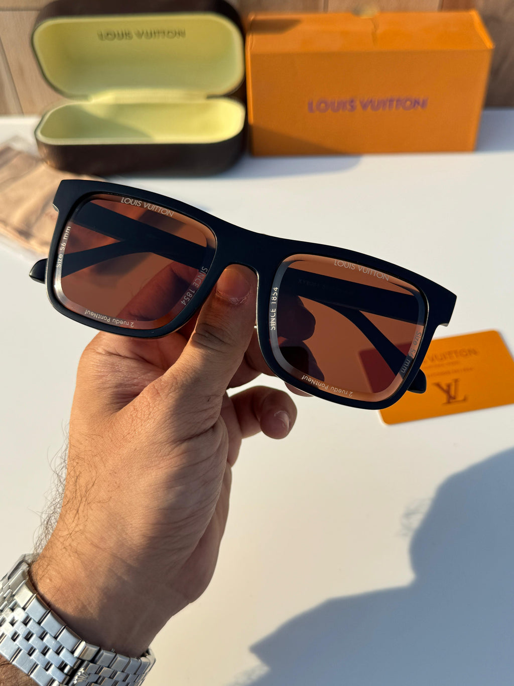 LOUIS VUITTON SUNGLASS