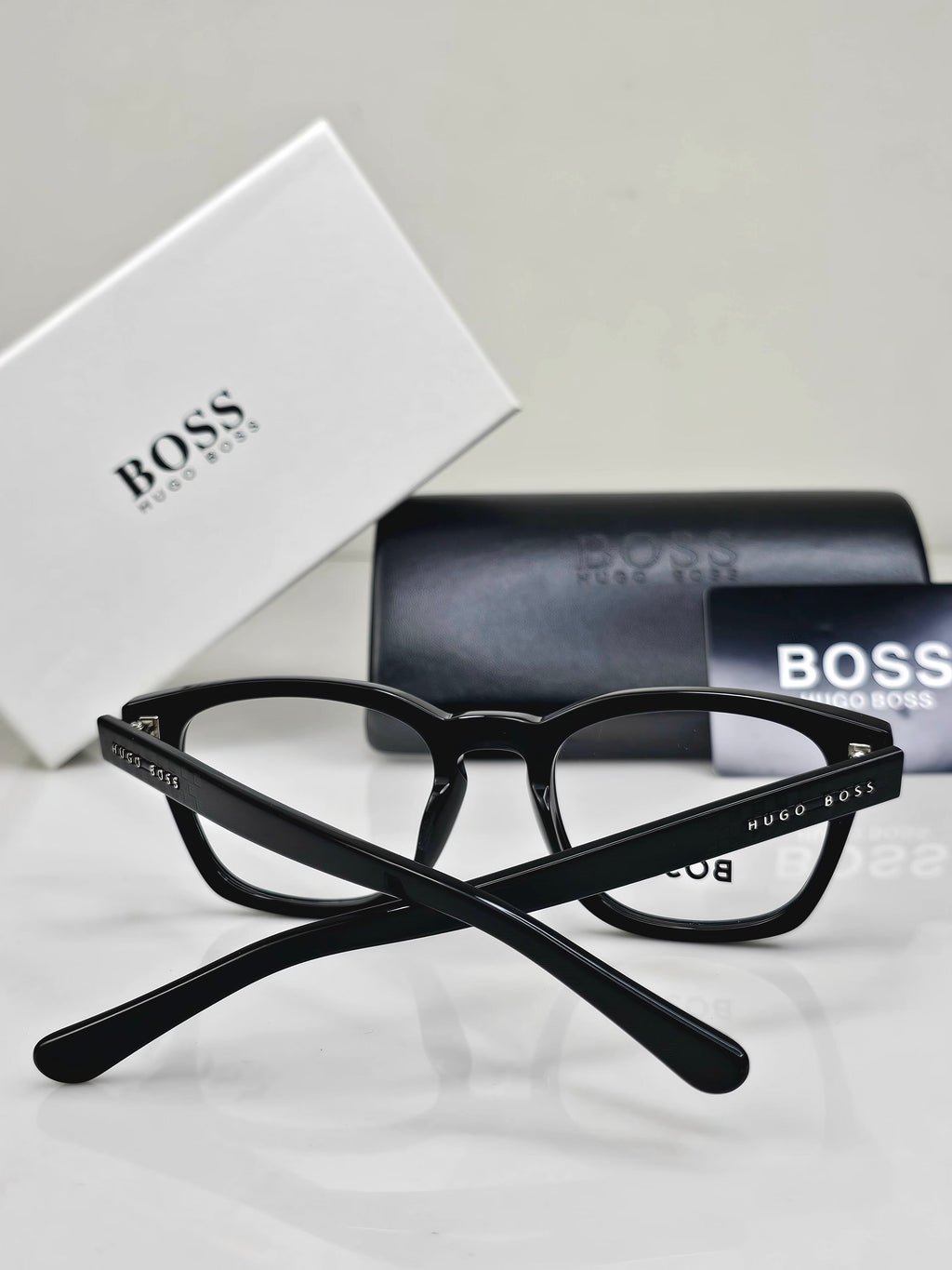 BOSS EYEWEAR