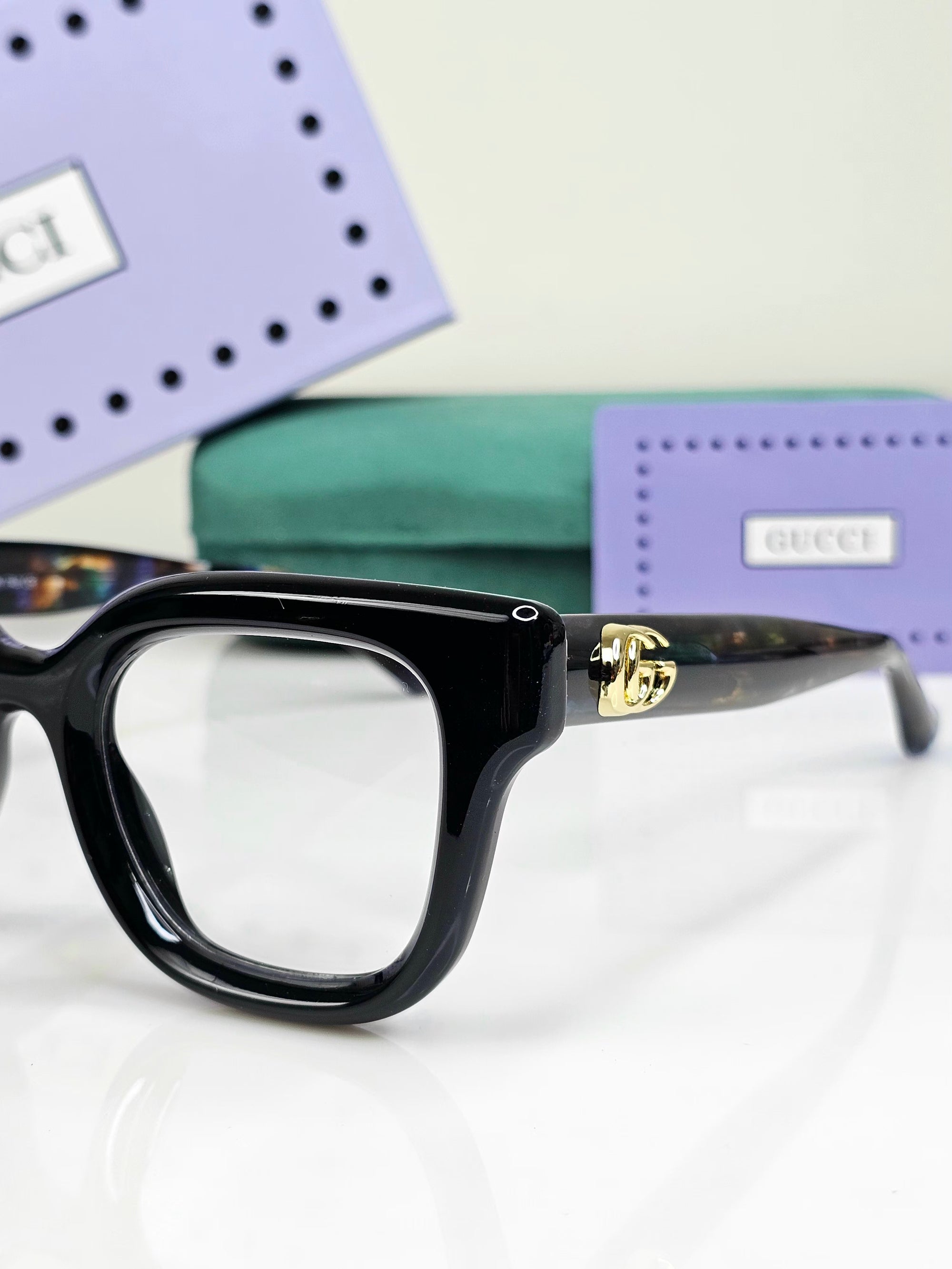 GUCCI EYEWEAR