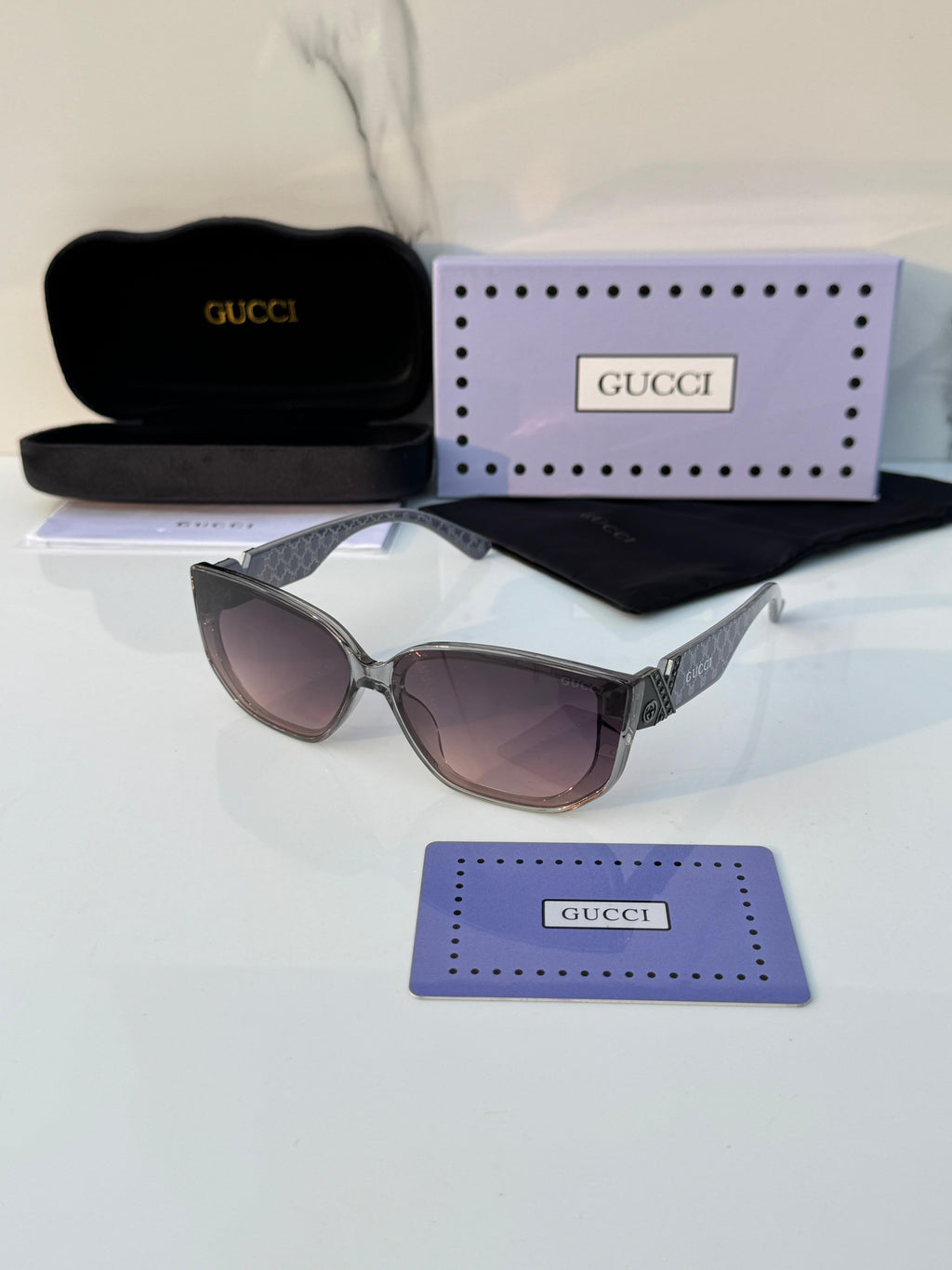 GUCI SUNGLASSES
